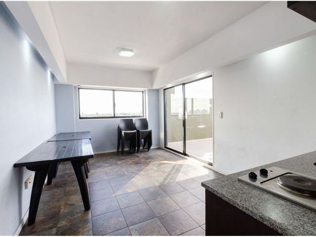 3 AMBIENTES MUY LUMINOSO C/AMENITIES Y COCHERA