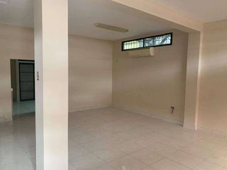 Foto 11 de Venta casa Residencial o Comercial, Urdesa Av. las Aguas (J.Luna)