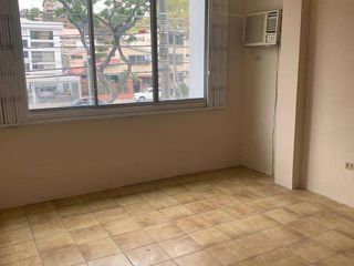 Foto 9 de Venta casa Residencial o Comercial, Urdesa Av. las Aguas (J.Luna)