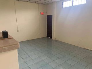 Foto 6 de Venta casa Residencial o Comercial, Urdesa Av. las Aguas (J.Luna)