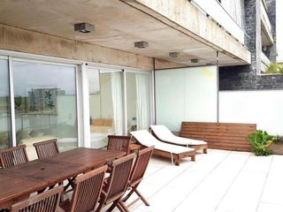 Impecable 2 Ambientes Con Balcon Terraza Y Vista Abierta A La Bahía En Alquiler Temporal