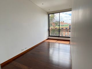 Foto 11 de apartamento en arriendo/venta en los rosales. Cod A8408353