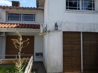 Foto 11 de Espectacular Casa 6 Ambientes En Venta En Ramos Centro