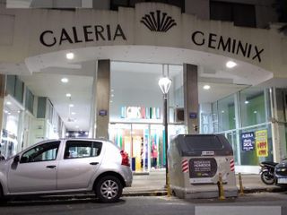 Venta oficina en Galeria Geminix - La Plata