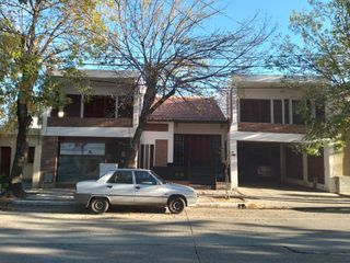 Sa Luis - Villa Mercedes- Casa en 2 plantas con Local a la calle