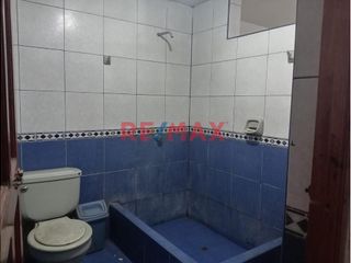 Foto 9 de Venta de Casa Oportunidad de Inversión
Venta de  casa de 2 pisos más azotea en Urb. San Isidro I Etapa
Ubicada en Calle Cristal Mz Q Lote 07, cerca
