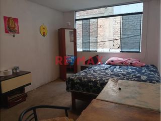 Foto 8 de Venta de Casa Oportunidad de Inversión
Venta de  casa de 2 pisos más azotea en Urb. San Isidro I Etapa
Ubicada en Calle Cristal Mz Q Lote 07, cerca