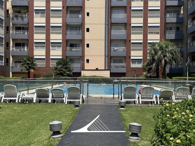 Oficina /Depatamento en  Juana Manso 1600