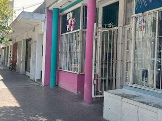 Local comercial en venta ubicado en Parque Luro