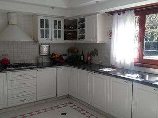 Foto 18 de VENTA MAGNIFICA CASA CON PILETA CUBIERTA Y CLIMATIZADA. BARRIO LOS TILOS