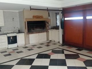 Foto 43 de VENTA MAGNIFICA CASA CON PILETA CUBIERTA Y CLIMATIZADA. BARRIO LOS TILOS