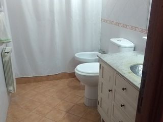 Foto 16 de VENTA MAGNIFICA CASA CON PILETA CUBIERTA Y CLIMATIZADA. BARRIO LOS TILOS