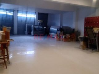 Foto 2 de Se Alquila Local Comercial 1Er Piso 2 Frentes De 181 Mt2 En Carabayllo