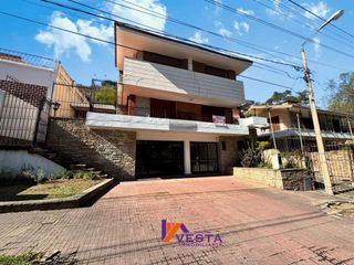 Foto 2 de IMPORTANTE CASA EN VENTA ZONA MONUMENTO A GUEMES SALTA