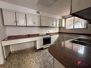 Foto 8 de IMPORTANTE CASA EN VENTA ZONA MONUMENTO A GUEMES SALTA