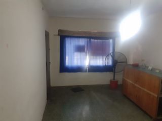 Foto 4 de Villa Adela, Hermosa zona, sobre calle Roque Arias.-