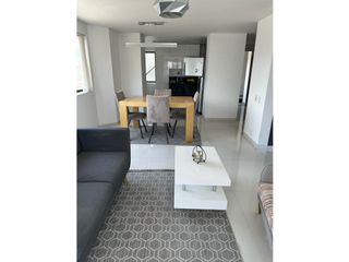 Foto 2 de Apto de 57 m² Totalmente Remodelado en Venta - CENTRO