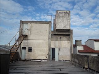 Foto 4 de GALPON 870 M2 8.66 X 43 DOS PLANTAS + SOTANO C/S VVDA FINANC
