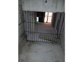 Foto 18 de GALPON 870 M2 8.66 X 43 DOS PLANTAS + SOTANO C/S VVDA FINANC