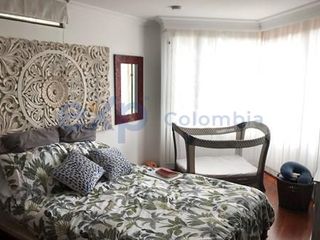 Casa en exclusivo y seguro condominio en Cerros de Suba Bogotá