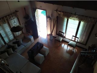Foto 7 de VENDO CHALET EN BARRIO LA FLORIDA