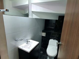 Foto 13 de casa en venta en av. libertadores, el tesoro. Cod V4947