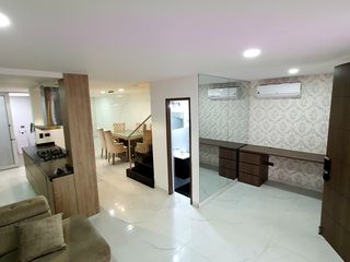 Foto 2 de casa en venta en av. libertadores, el tesoro. Cod V4947