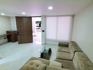 Foto 6 de casa en venta en av. libertadores, el tesoro. Cod V4947