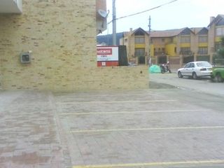 LOCAL en ARRIENDO en Chía avenida chilacos