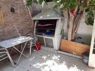 Triplex 4 Ambientes Patio Parrilla
