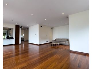 Foto 2 de VENTA CASA CAMPESTRE CON  VISTA DE LUJO - ARBORETTO LA CALERA