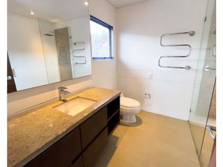 Foto 11 de VENTA CASA CAMPESTRE CON  VISTA DE LUJO - ARBORETTO LA CALERA