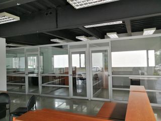 ARRIENDO EDIFICIO COMERCIAL 916M2, CENTRO NORTE DE QUTO