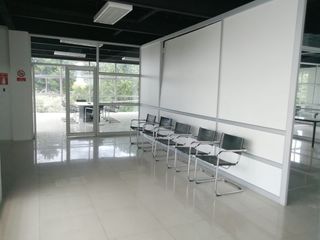 ARRIENDO EDIFICIO COMERCIAL 916M2, CENTRO NORTE DE QUTO