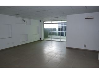 Oficina de venta  en Manta zona  centro  Manabi