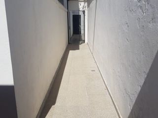 Foto 2 de Casa PH en venta en Quilmes Oeste