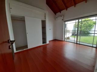 Foto 12 de Casa PH en venta en Quilmes Oeste