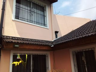 Casa en venta de 5 dormitorios c/ cochera en Ituzaingó Norte