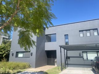 Foto 40 de Casa Al Lago Central en El Golf