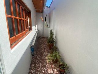 Foto 18 de Chalet 5 ambientes con garage doble en Neuquén y Berutti
