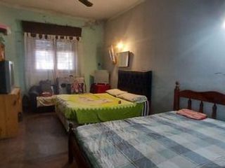 Casa en venta de 2 dormitorios c/ cochera en Morón