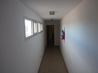 Foto 13 de SE ALQUILAN OFICINAS EN COMPLEJO VENEZUELA 114 DE VIEDMA