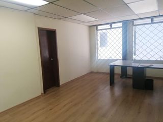 La Orellana, Oficina en  Renta, 35m2, 1 ambiente.