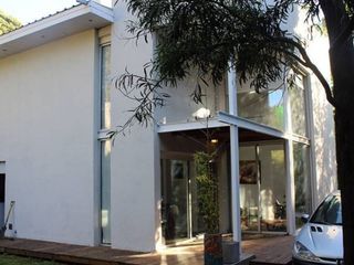 Foto 1 de CASA MODERNA