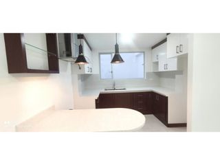 Foto 3 de Vendo casa por estrenar al Sur de Loja