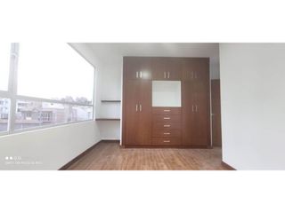 Foto 10 de Vendo casa por estrenar al Sur de Loja