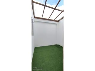 Foto 14 de Vendo casa por estrenar al Sur de Loja