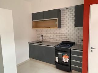 Depto tipo casa a estrenar dos plantas 3 ambientes patio y terraza U$S 123.000