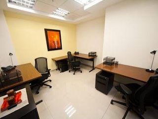 Sector Mall del Sol elegantes oficinas en Alquiler 75 m2