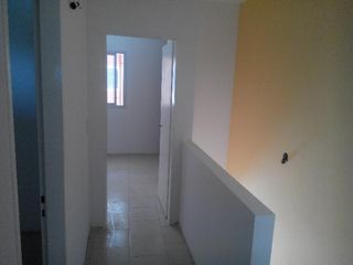 Foto 11 de Departamento 3 AMB CON PATIO Y  cochera. tigre. tacuari 255. todo incluido(  no abona expensas. abl agua )